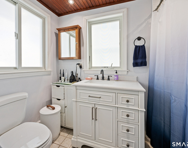 33 Beach Road - Photo Thumbnail 12