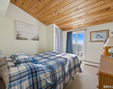 33 Beach Road - Photo Thumbnail 16