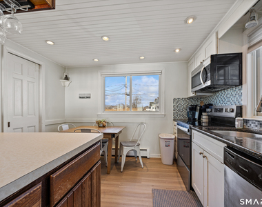 33 Beach Road - Photo Thumbnail 8