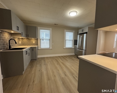 22 Dwight Street - Photo Thumbnail 6