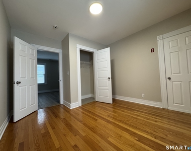 22 Dwight Street - Photo Thumbnail 4