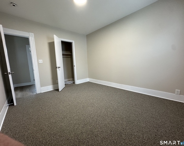 22 Dwight Street - Photo Thumbnail 8
