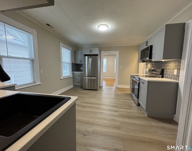 22 Dwight Street - Photo Thumbnail 3