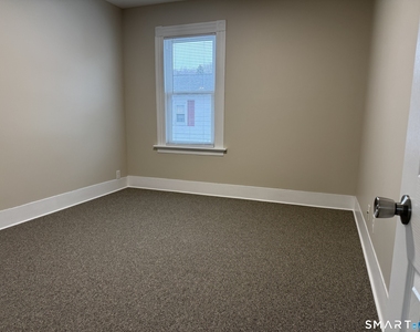 22 Dwight Street - Photo Thumbnail 9