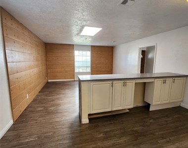 1823 Niblick Circle - Photo Thumbnail 5