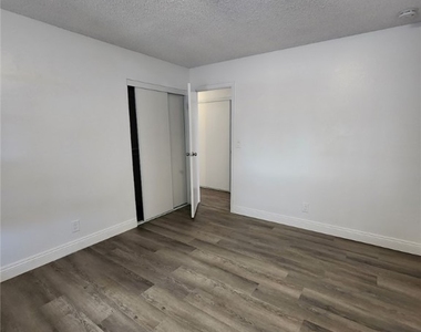 1823 Niblick Circle - Photo Thumbnail 9