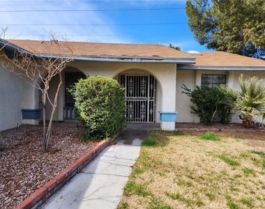 1823 Niblick Circle - Photo Thumbnail 1