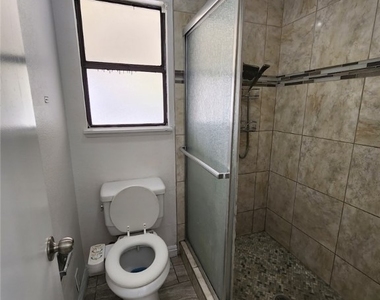 1823 Niblick Circle - Photo Thumbnail 13