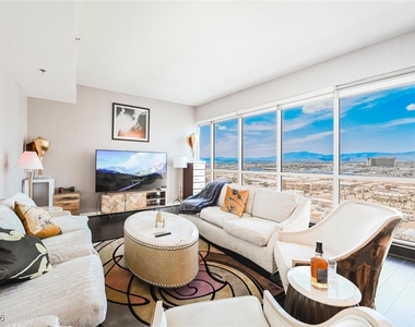 4525 Dean Martin Drive - Photo Thumbnail 19