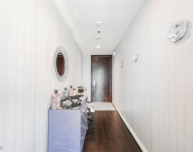 4525 Dean Martin Drive - Photo Thumbnail 8