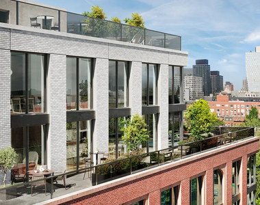 445 Grand Avenue - Photo Thumbnail 9