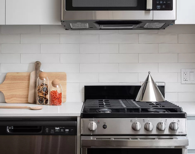 445 Grand Avenue - Photo Thumbnail 2
