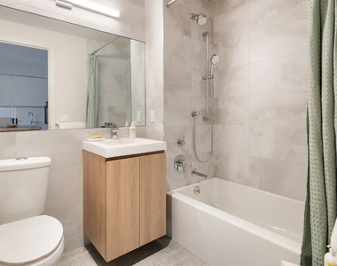 445 Grand Avenue - Photo Thumbnail 7