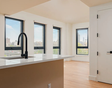 130 Hope Street - Photo Thumbnail 2