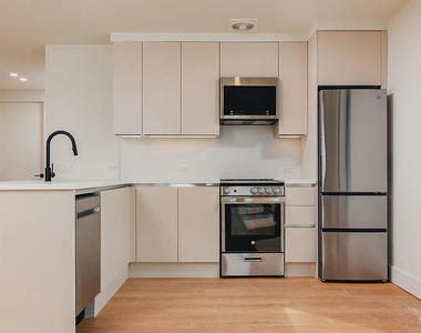 130 Hope Street - Photo Thumbnail 1