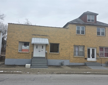 1007 Pine Street - Photo Thumbnail 2