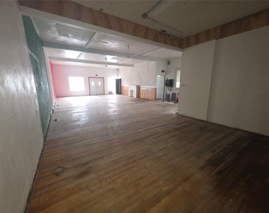 1007 Pine Street - Photo Thumbnail 21
