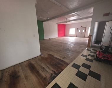 1007 Pine Street - Photo Thumbnail 25