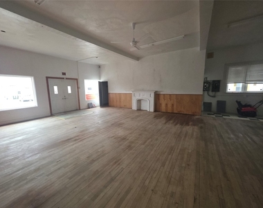 1007 Pine Street - Photo Thumbnail 14
