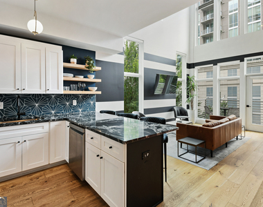 208 12th Street Ne - Photo Thumbnail 3