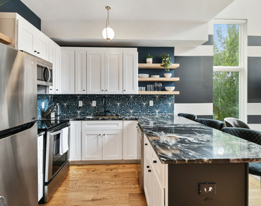 208 12th Street Ne - Photo Thumbnail 4