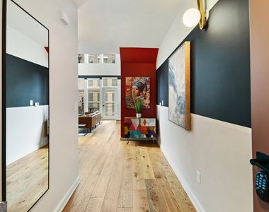 208 12th Street Ne - Photo Thumbnail 1