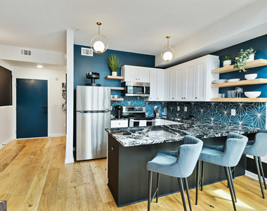 208 12th Street Ne - Photo Thumbnail 6