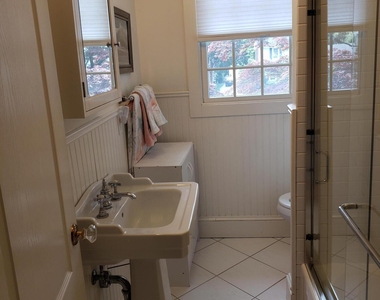 407 Chicago Boulevard - Photo Thumbnail 21