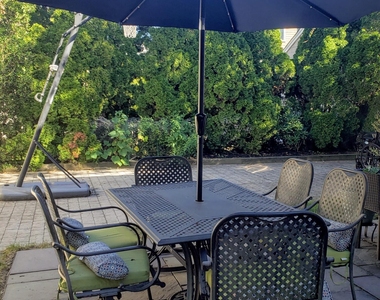 407 Chicago Boulevard - Photo Thumbnail 29