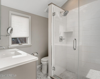 200 S Bayview Avenue - Photo Thumbnail 19