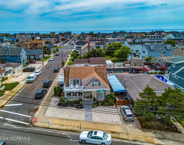 200 S Bayview Avenue - Photo Thumbnail 5