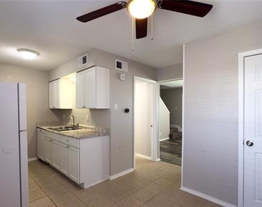 1905 W Morton Street - Photo Thumbnail 12