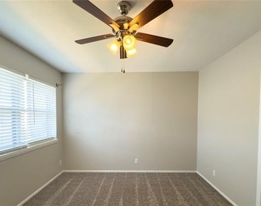 1905 W Morton Street - Photo Thumbnail 20