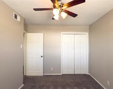 1905 W Morton Street - Photo Thumbnail 16