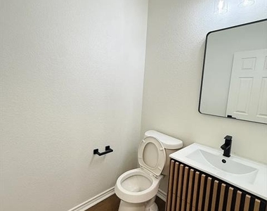 5505 Dolores Place - Photo Thumbnail 11
