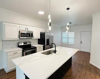 5505 Dolores Place - Photo Thumbnail 7