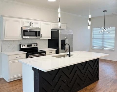 5505 Dolores Place - Photo Thumbnail 10