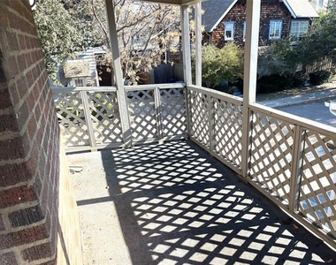 4039 Roswell Street - Photo Thumbnail 16
