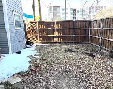 4039 Roswell Street - Photo Thumbnail 23