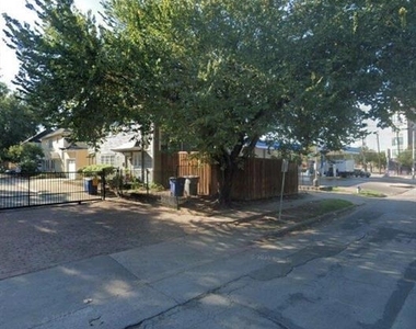 4039 Roswell Street - Photo Thumbnail 3