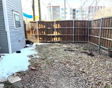 4039 Roswell Street - Photo Thumbnail 19