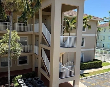 2941 Riverside Drive - Photo Thumbnail 21