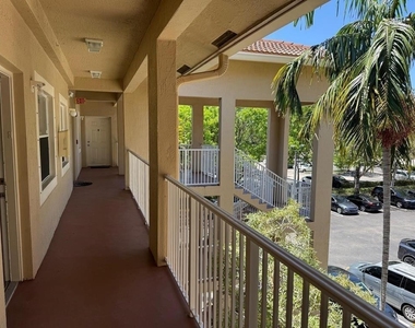2941 Riverside Drive - Photo Thumbnail 22