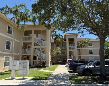 2941 Riverside Drive - Photo Thumbnail 24