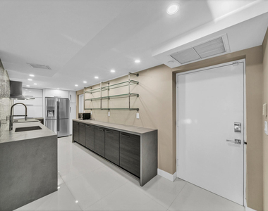 1151 N Fort Lauderdale Beach Boulevard - Photo Thumbnail 22