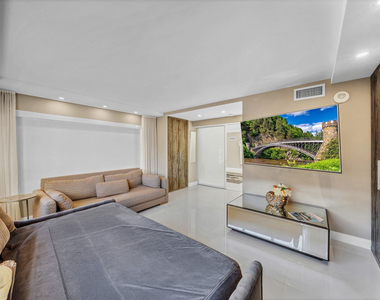 1151 N Fort Lauderdale Beach Boulevard - Photo Thumbnail 17