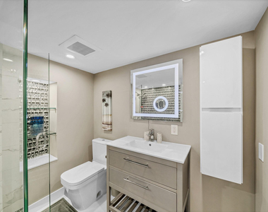 1151 N Fort Lauderdale Beach Boulevard - Photo Thumbnail 18
