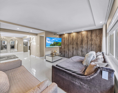 1151 N Fort Lauderdale Beach Boulevard - Photo Thumbnail 16