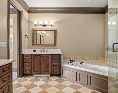 501 Samuels Avenue - Photo Thumbnail 25