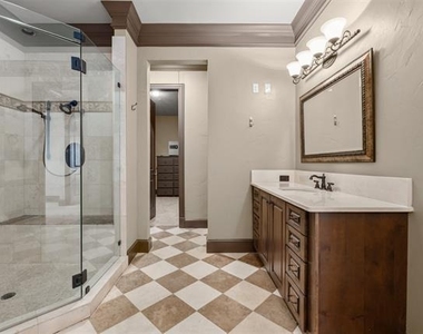 501 Samuels Avenue - Photo Thumbnail 23